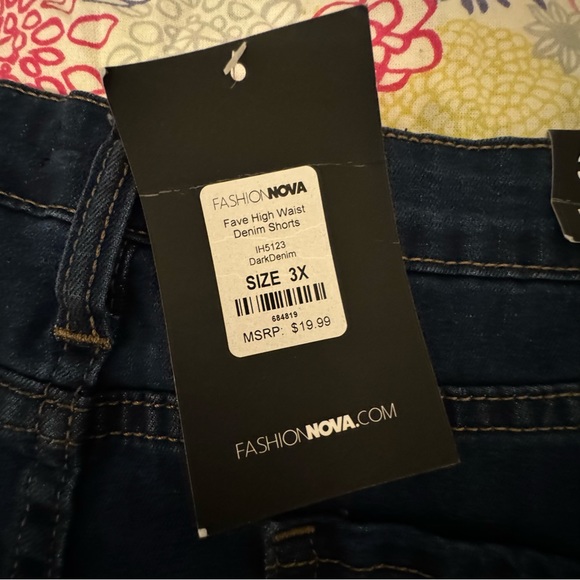 Fashion Nova | fave high waist denim shorts | 3X NWT - Picture 4 of 4
